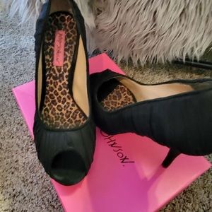 Betsy Johnson Black Heels